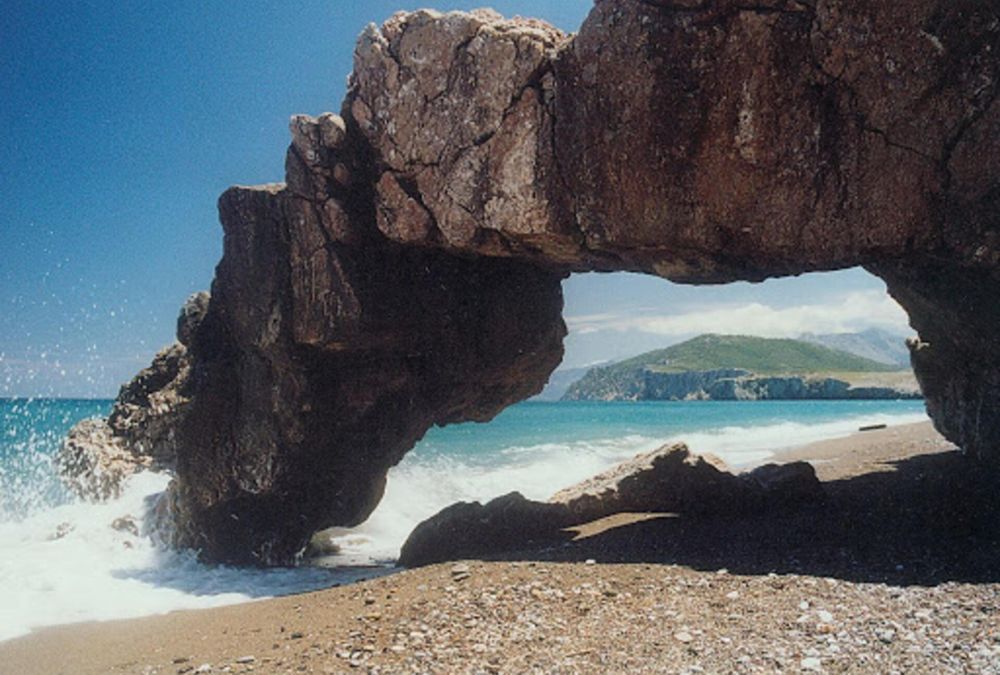paralia-kria-vrisi